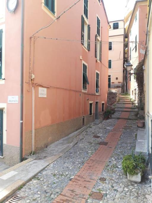 Pisi Home, 2 Min Dalla Spiaggia E Dall' Ospedale Gaslini Genoa Exterior photo