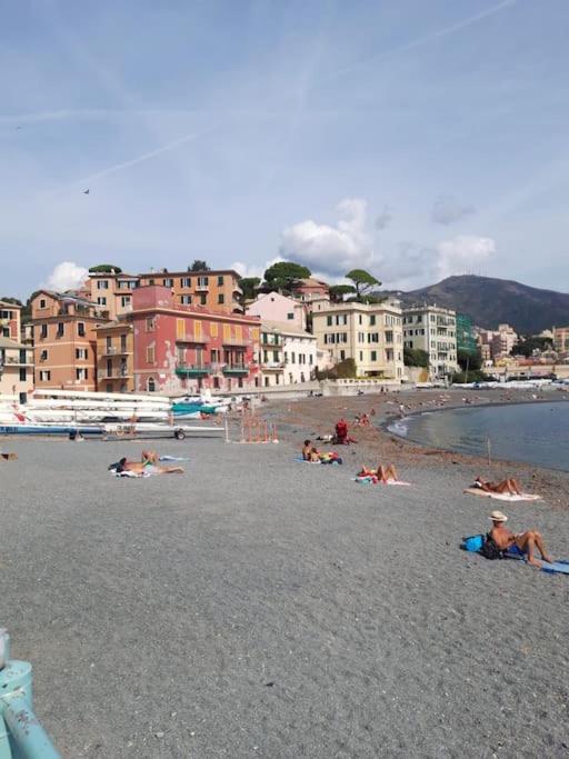 Pisi Home, 2 Min Dalla Spiaggia E Dall' Ospedale Gaslini Genoa Exterior photo